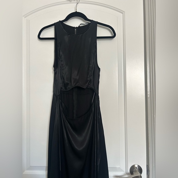 Zara Satin Cut Out Sleeveless Midi Dress in Black Size medium beachy dainty - Picture 6 of 9